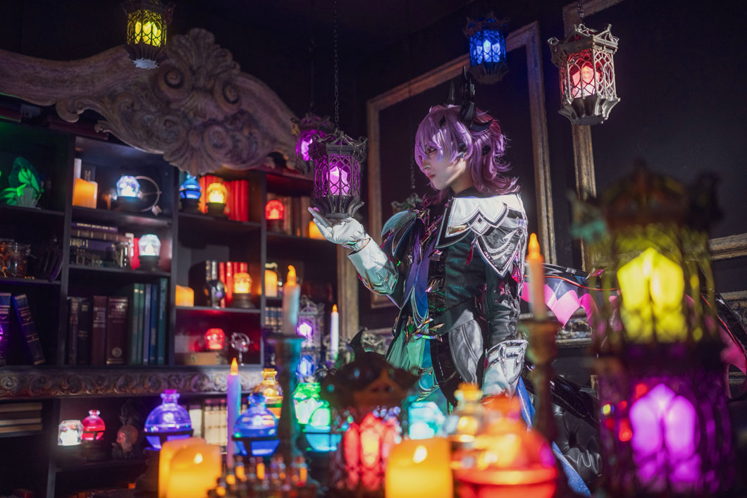 発光する魔導具アイテムを多数ご用意！これで貴方の魔力も無限大増幅！